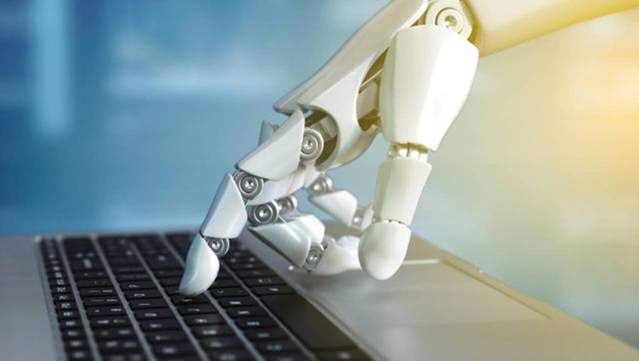 Robot cerrah 'yüzde 100 doğrulukla' ameliyat yaptı