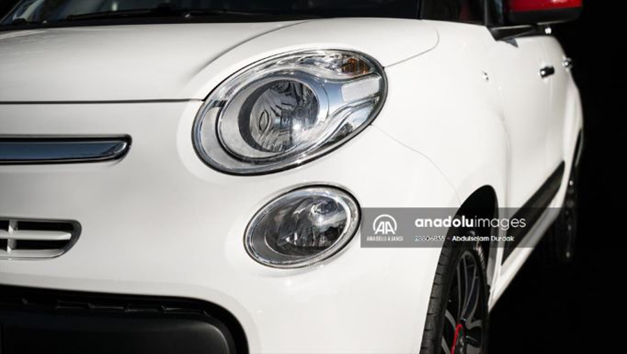 Altını bozduran yönünü otomobil piyasasına çevirdi