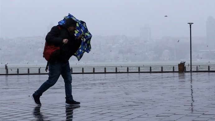 Meteorolojiden bazı bölgeler için fırtına ve sağanak uyarısı