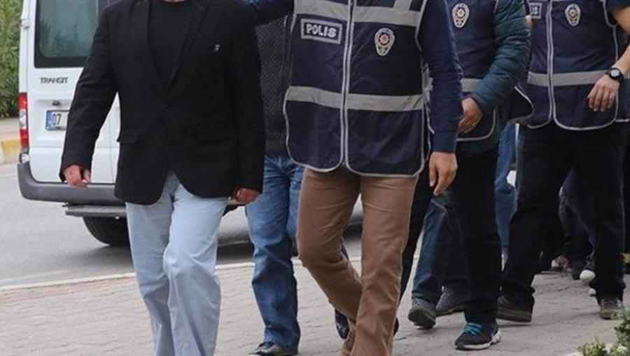 FETÖ üyesi, Trabzon Havalimanı'nda ülkeye giriş yaparken yakalandı