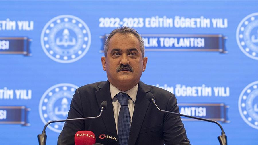 Öğrenciler ek ücret ödenmeden okullara kayıt olabilecekler