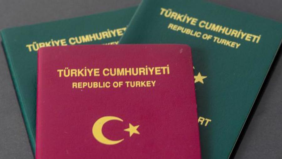 Bakan Soylu, yerli pasaport ve yeni sürücü belgesinin tanıtımını yaptı