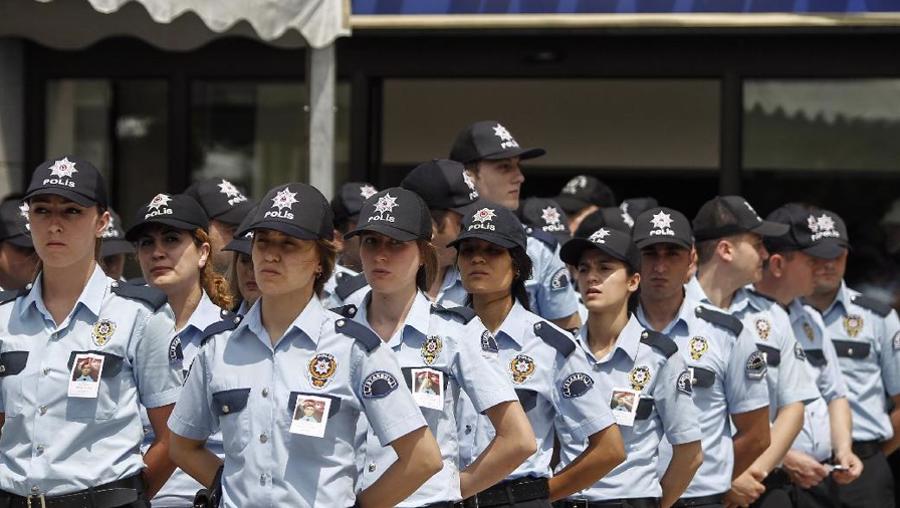 Polise müjde yolda. Vakıfbank 30 bin önerdi, polis 50 binde kararlı