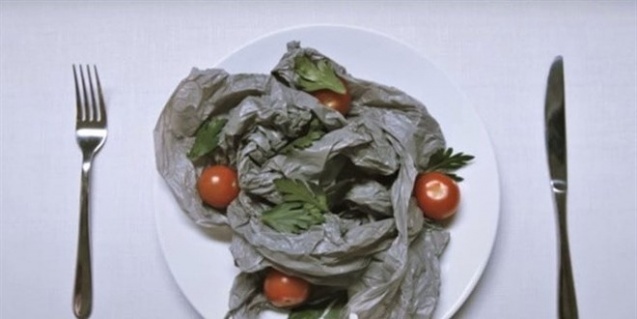 Plastik tehlikesi... Bir kişi araba lastiği kadar plastik tüketiyor