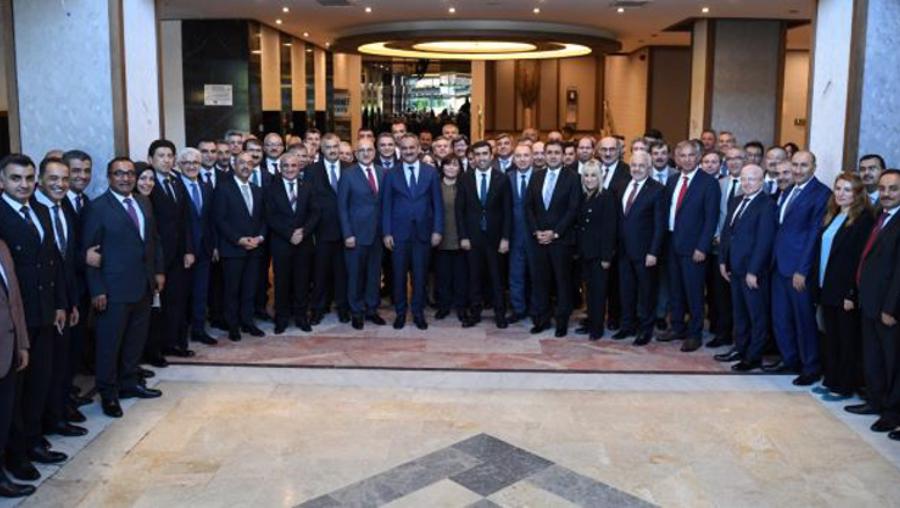 Bakan Özer 81 ilin millî eğitim müdürleri ile bir araya geldi.