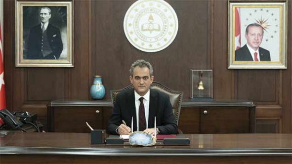 Bakan Mahmut Özer: Mülakat kaldırılabilir ama benim yetkimde değil
