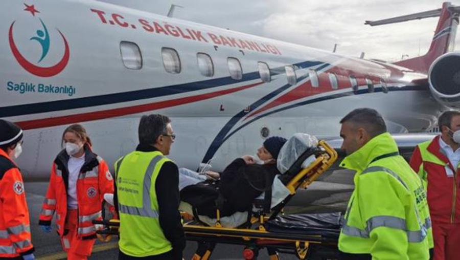 Firdevs öğretmen ambulans uçakla Türkiye'ye getirildi
