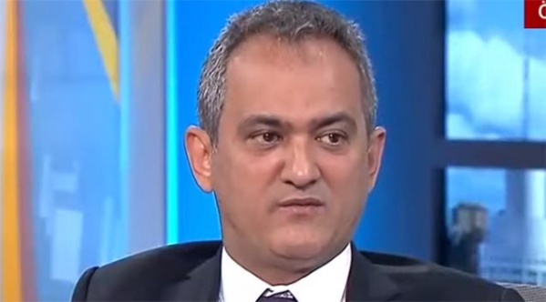 Bakan Özer: Sözleşmeli öğretmene aile birlikteliği mazereti veremeyiz