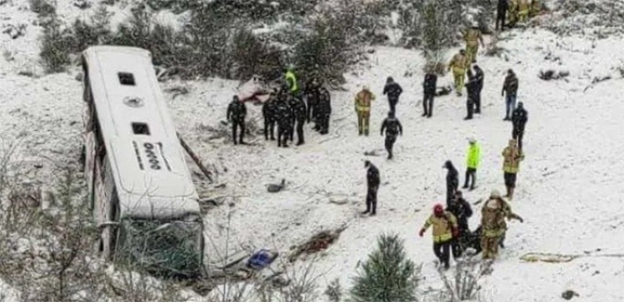 Kuzey Marmara Otoyolu'ndaki kazada 2 öğretmen hayatını kaybetti