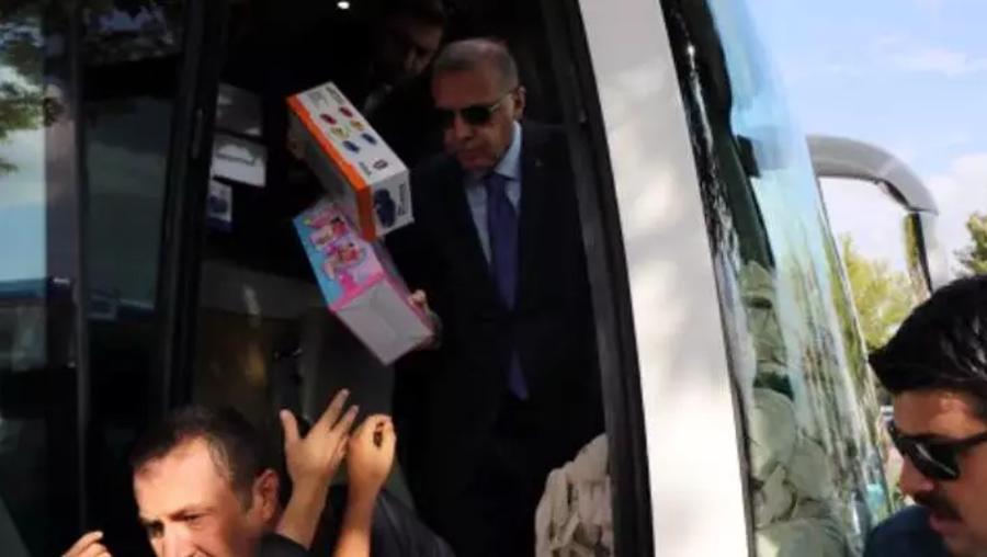 Külliye'de Erdoğan'ın dağıttığı oyuncaklar çalındı... 3 kişi tutuklandı