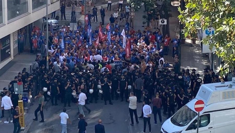 Ankara’da öğretmenlerin yürüyüşü engellendi