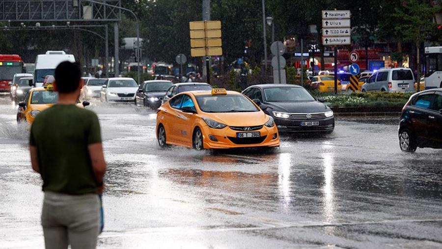 Ankara için gök gürültülü sağanak uyarısı