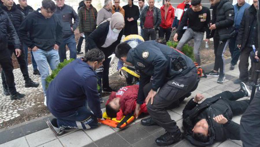 Aksaray'da çıkan bıçaklı kavgada 4 lise öğrencisi yaralandı