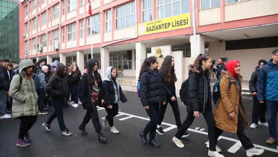 Deprem bölgesinden yaklaşık 58 bin öğrenci okullarına geri döndü