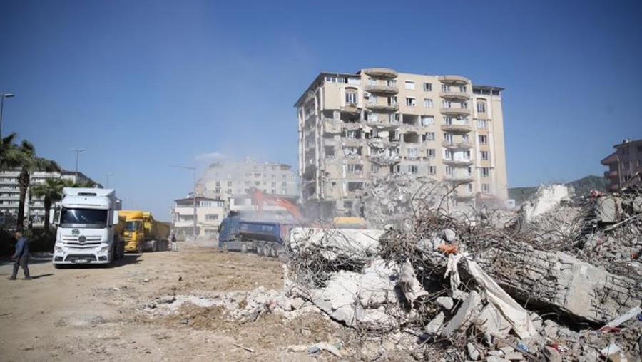 Deprem bölgesinde yeniden yapılandırmanın taksit süreleri yeniden belirlendi