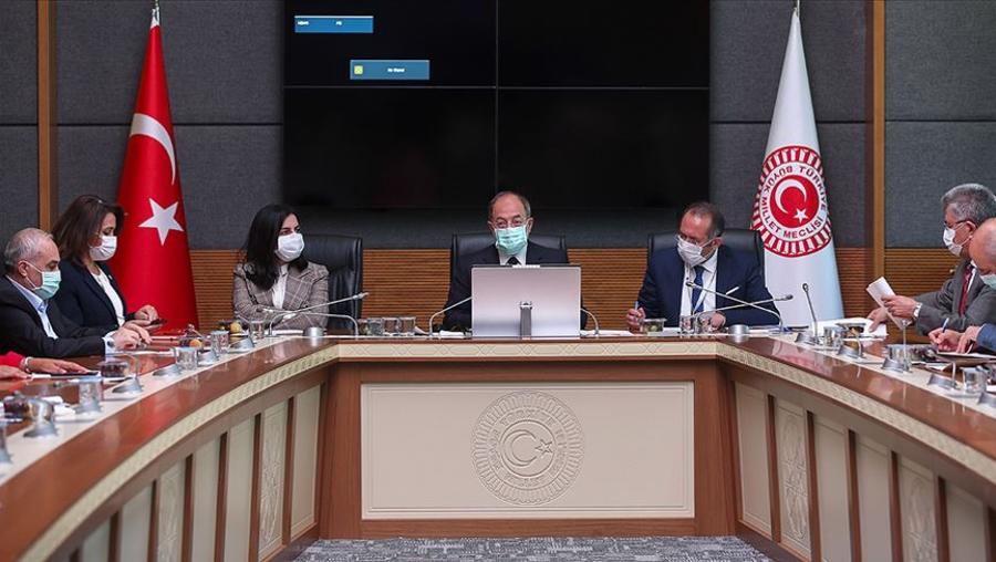 Sağlık alanındaki düzenlemeleri içeren kanun teklifi kabul edildi