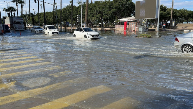 İskenderun’daki su baskınının sebebi ne?