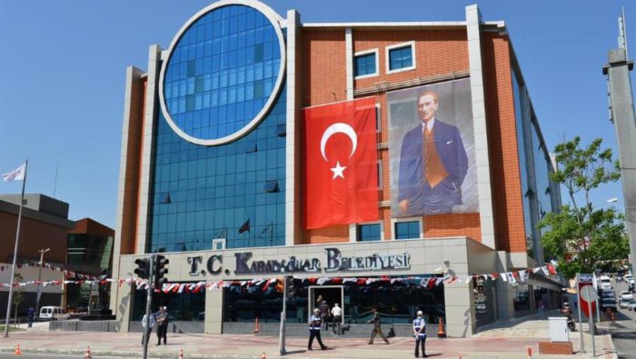 İzmir ili Karabağlar Belediyesi 20 Zabıta Memuru Alacak