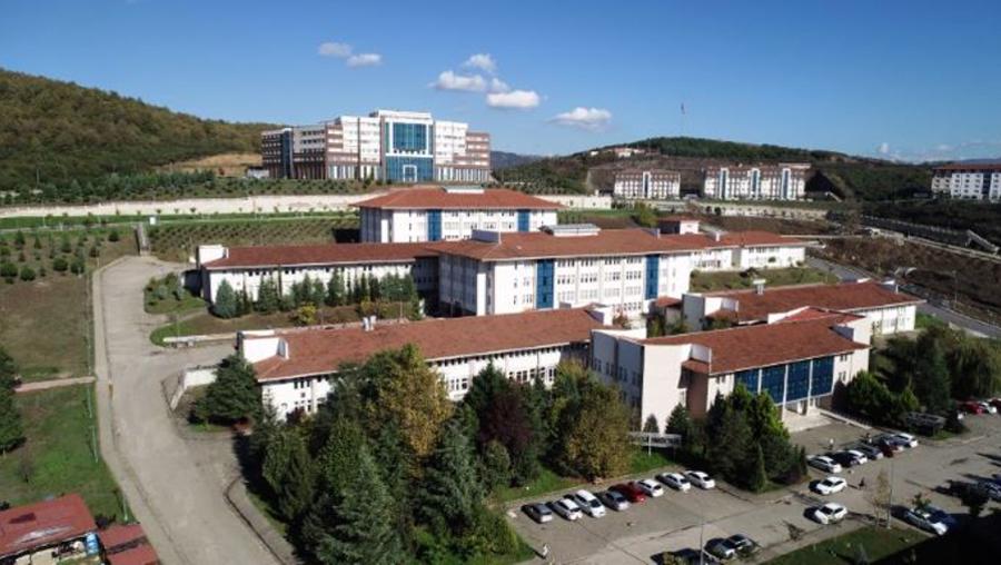 Düzce Üniversitesi o öğretim üyesini görevinden uzaklaştırdı