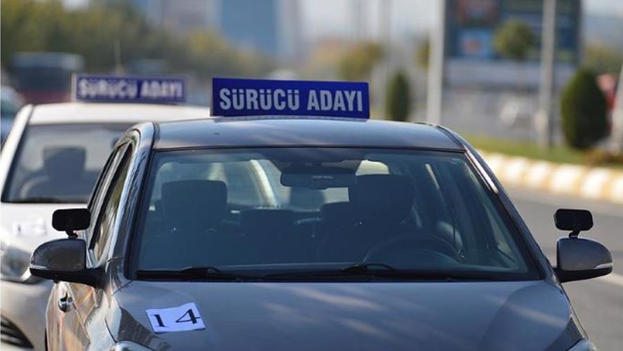 'İzmir'de direksiyon sınavında başarı oranı yüzde 50-55'