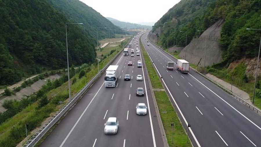 Yeni yıl ile birlikte köprü ve otoyol ücretlerine de zam geldi