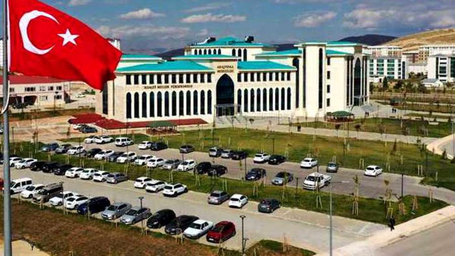 Bayburt Üniversitesi 3 Sözleşmeli Personel Alacak