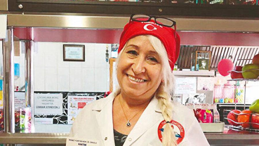 Bir okulda başlayan ‘Askıda yemek’ iyiliği İstanbul’u sardı