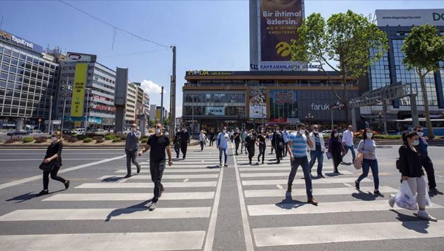 Ankara'da yerel seçim mücadelesi: Melih Gökçek yine sahnede