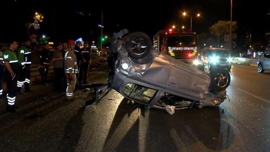 Alkollü oldukları iddia edilen polisler kaza yaptı: 4 polis yaralandı