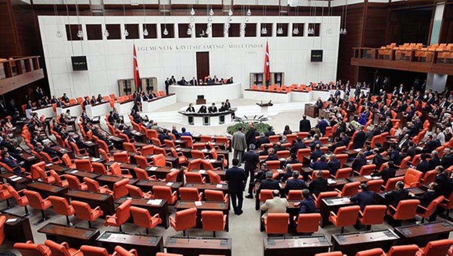 Çalışan emekli milletvekili 5 bin liralık ikramiyeyi alacak mı?