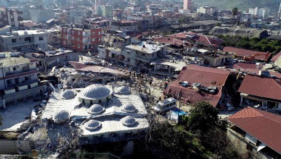 18 bin nüfuslu mahallede sağlam bina kalmadı