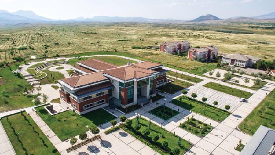 Necmettin Erbakan Üniversitesi 2 Sözleşmeli Bilişim Personeli Alacak