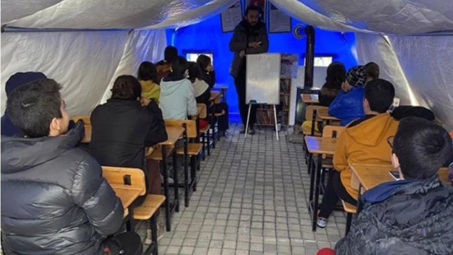 Bakan Tekin: Deprem bölgesinde eğitim- öğretim sorunsuz başlayacak