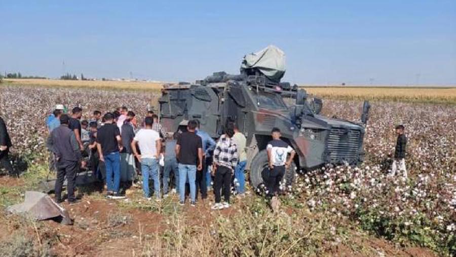 Zırhlı araç tarlaya devrildi; 3 asker yaralandı