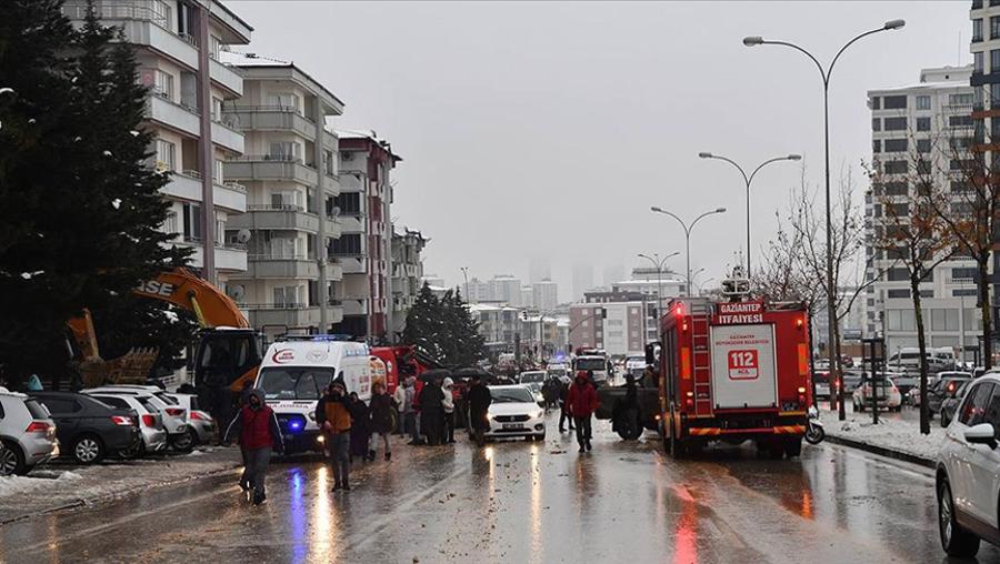 Deprem 130 atom bombası gücünde etki oluşturdu