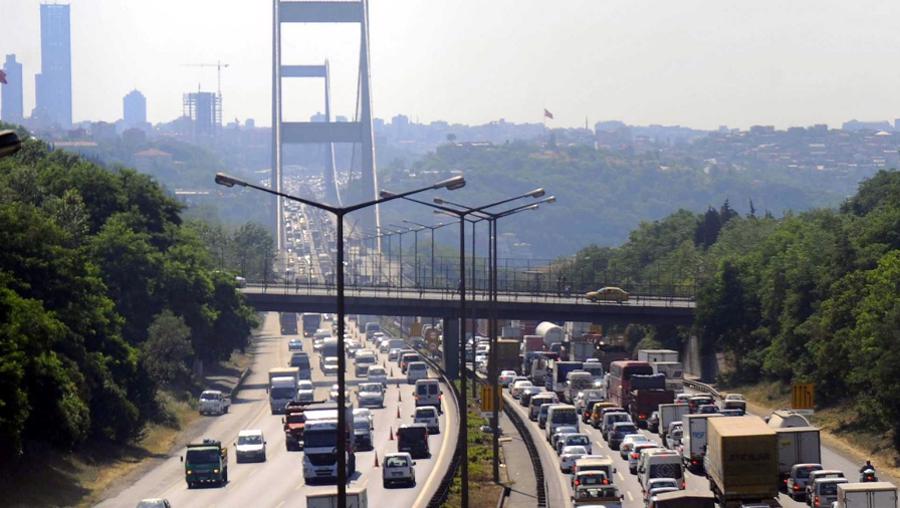 İstanbul'da zamlı taksi tarifesi uygulamaya girdi