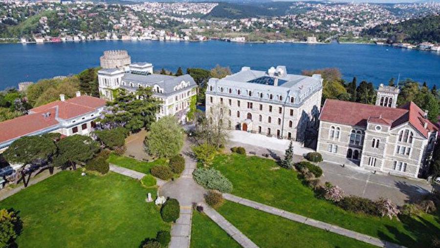 Boğaziçi Üniversitesi eyleminde protestocu akademisyen sayısı bire düştü