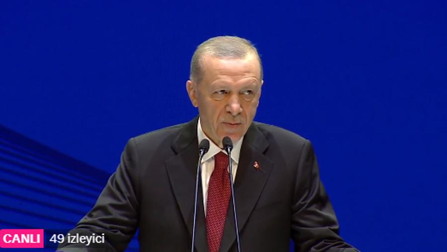 Erdoğan: Her yıl 40 bin öğretmen atıyoruz