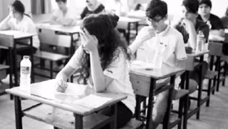 Eğitim sistemi gençleri yoruyor