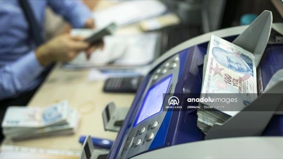 Vatandaş yüksek faize rağmen borçlanıyor