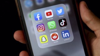 'Sosyal medya kullanımı yalnızlığı artırıyor'