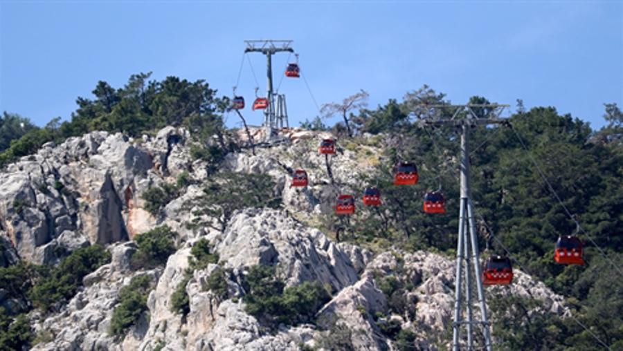 Teleferiğin makara değişimi seçim ve bayram bahaneleriyle ötelenmiş