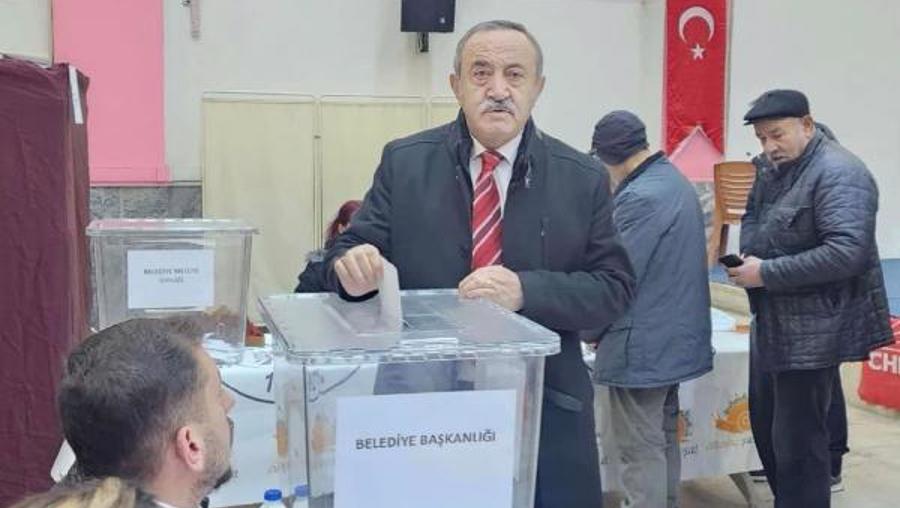 Şavşat Belediye Başkanı partisinden istifa etti