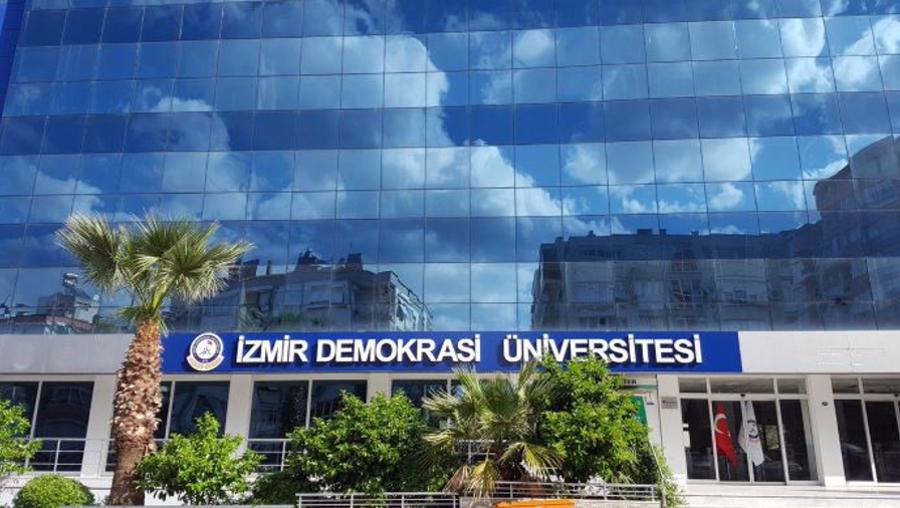 İzmir Demokrasi Üniversitesi 4 Sözleşmeli Personel Alacak