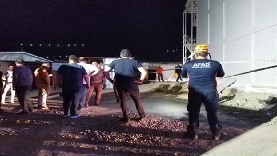 Sakarya Şehir Hastanesi inşaatında işçilerin kaldığı yapıda göçük: 15 yaralı