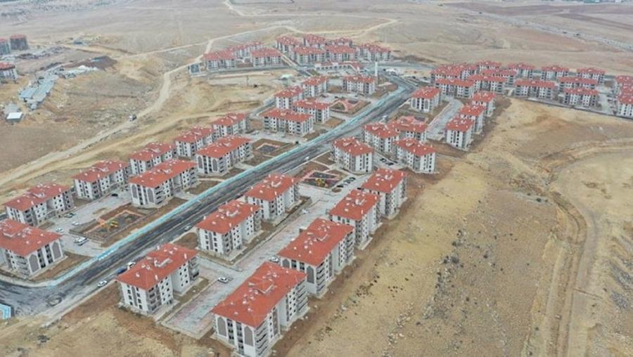 TOKİ konutlarını kabul etmeyen depremzedelerden "feragatname" isteniyor