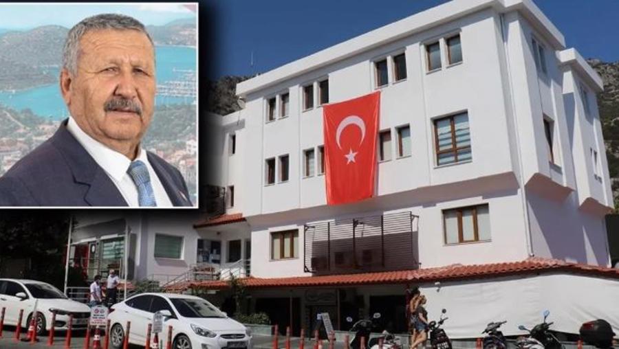 Görevi devralan başkan 'kayıp personelleri' arıyor