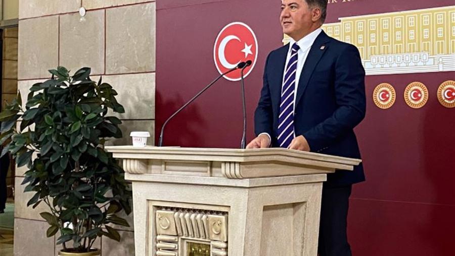 CHP'li Emir: 113 okul baskı sonucu temizlik talebini geri çekti