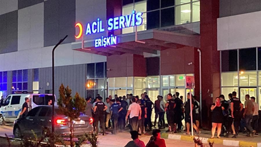 İki grup arasında çıkan kavgada belde belediye başkanı da yaralandı