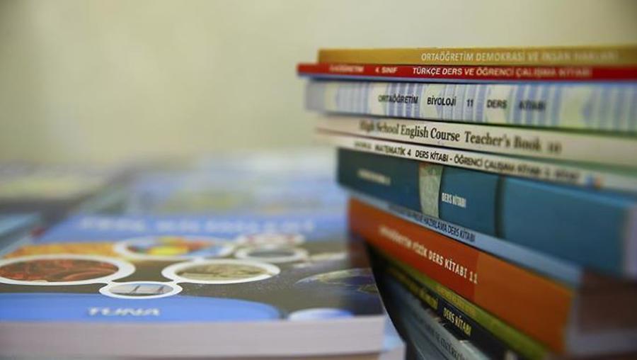 Özel okullarda MEB onaylı 'ücretsiz ders kitabı' okutma zorunluluğu başlıyor
